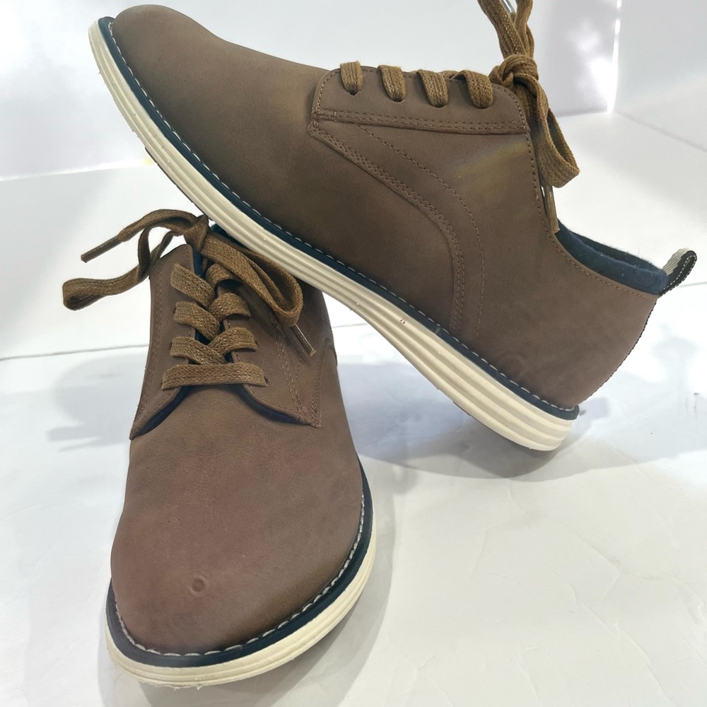 Cat & Jack Boys Oxford Size 4 Casual or Dress Shoes Brown